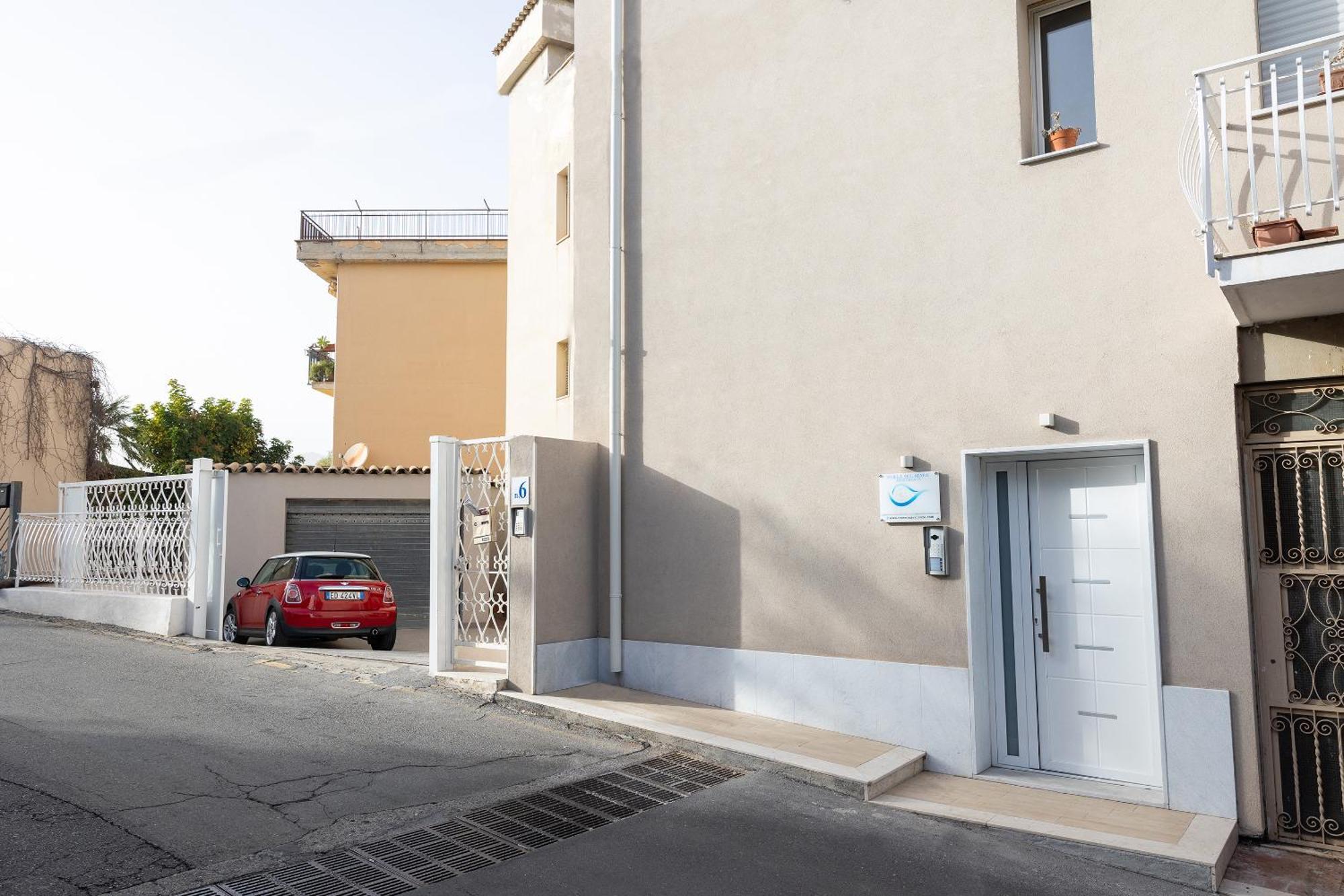 Perla Sul Mare Apartments 贾迪尼-纳克索斯 外观 照片